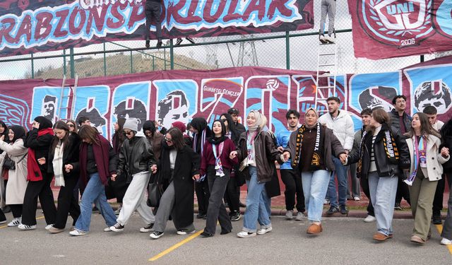 Üniversiteli Trabzonsporlulardan Keçiören’de coşkulu Horon Festivali