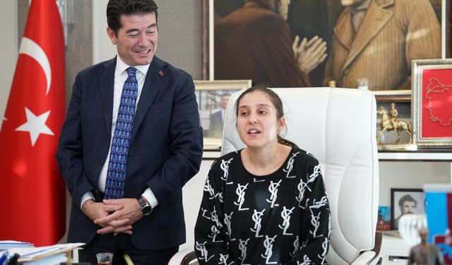 Başkan Kaya,özel bireyleri ağırladı,makamını devretti