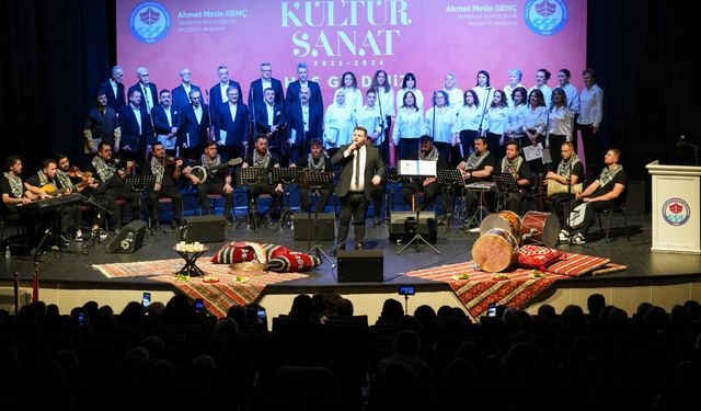 Trabzon'da 'Sıra Gecesi' büyük ilgi gördü