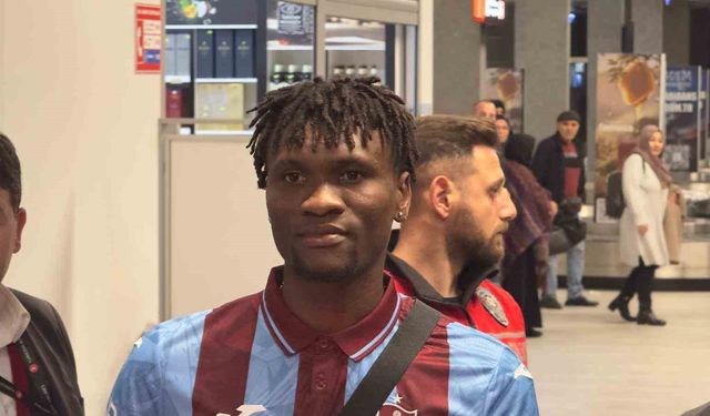 Chibuike Nwaiwu'ya Trabzon'da coşkulu karşılama