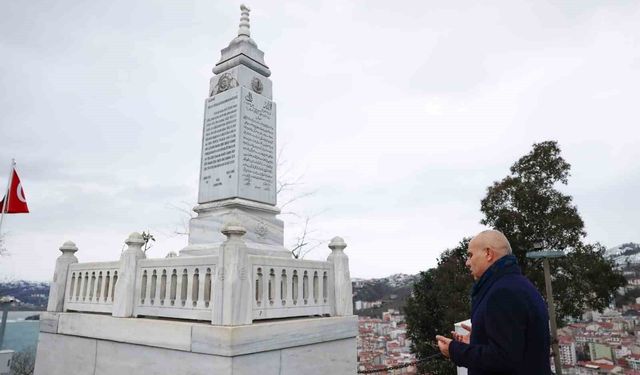 Giresun'un yeni valisi Mustafa Koç ilk ziyaretini Topal Osman Ağa'nın mezarına yaptı