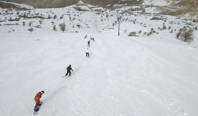 Meteoroloji 2025'in 'en'lerini açıkladı: En yüksek rüzgâr hızı Bayburt'ta ölçüldü