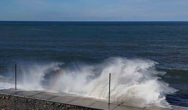 Trabzon'un başta olmak üzere Doğu Karadeniz için fırtına uyarısı