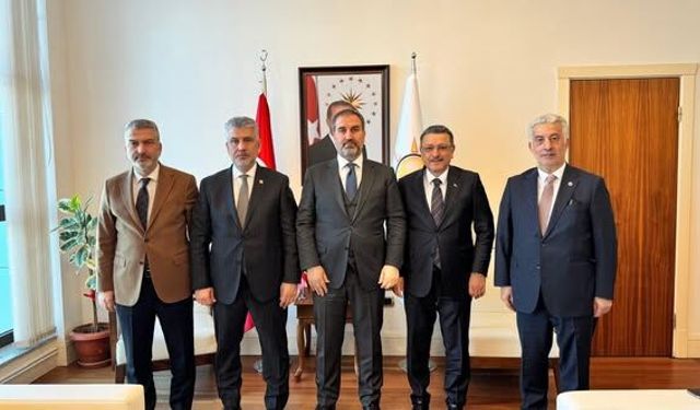 AK Parti Trabzon heyeti, şehrin gündemini masaya yatırdı