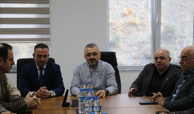 Artvinspor yönetiminden 'Altyapı ve Gelecek Planlama' toplantısı