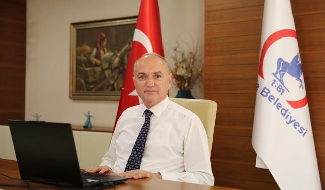 Faruk Özlü’den Valilerin sosyal medya kullanımına eleştiri