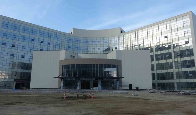 Trabzon Şehir Hastanesi inşaatının yüzde 90'ı tamamlandı