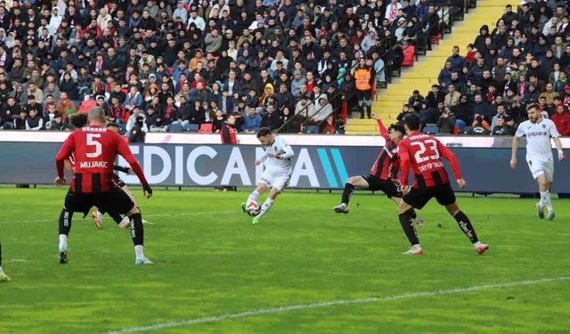 Trendyol Süper Lig: Gaziantep FK: 1 - Trabzonspor: 2 (Maç sonucu)