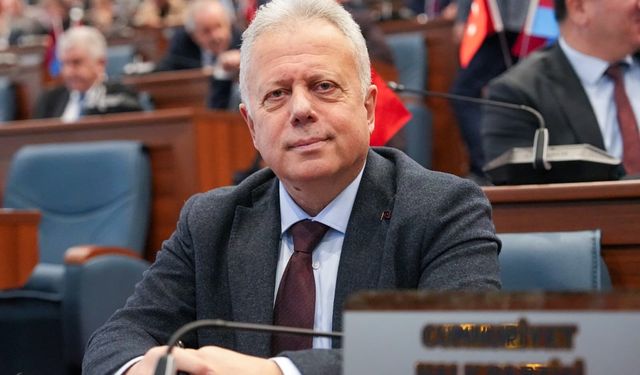 Zorlu eleştirilere cevap verdi