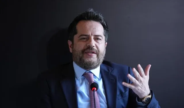 Galatasaray'ın eski yöneticisi Erden Timur'un şirketlerine kayyum tayin edildi