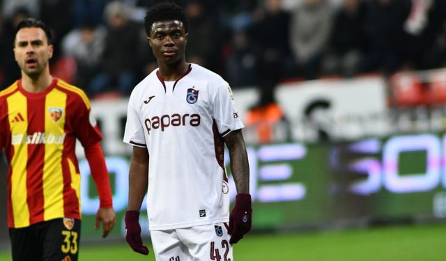 Trendyol Süper Lig: Kayserispor: 0 - Trabzonspor: 2 (İlk yarı)