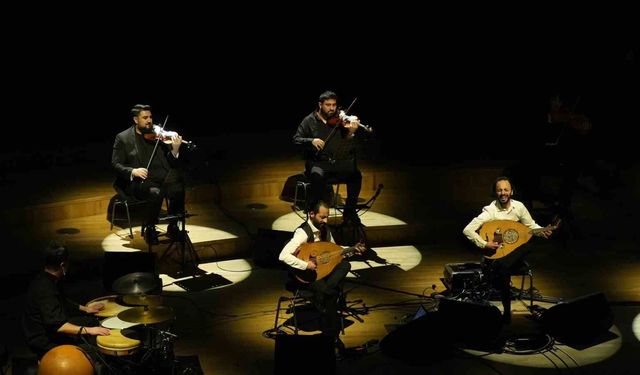 Dünyaca ünlü Filistinli müzik grubu 'Le Trio Joubran' Ankaralılarla buluştu