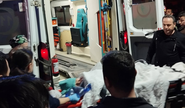 T☆ciz iddiasıyla gündeme gelen 16 Yaşındaki genç trafik kazasında ağır yaralandı