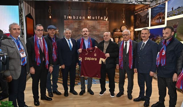 Büyükşehir'in standına büyük ilgi