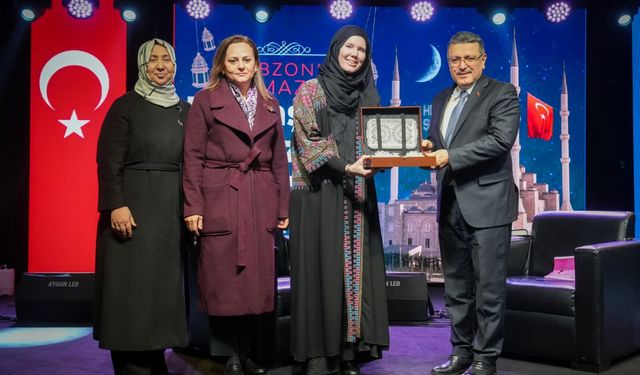 Kanadalı yazar Jenny Molendyk, nasıl din değiştirdiğini anlattı