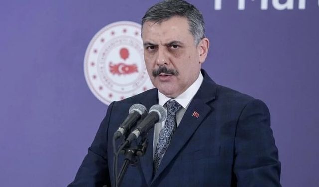 APP Plakalarda 1 Nisan kritik tarih