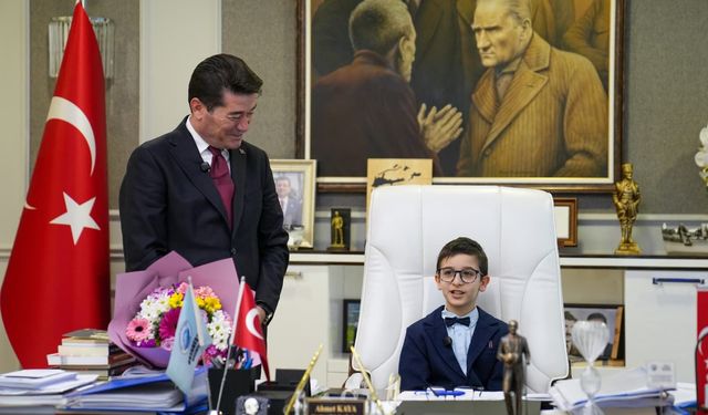 Başkan Kaya,23 Nisan'da koltuğunu Emin Arman'a devretti