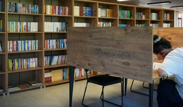 Büyükşehir'in kütüphaneleri on binlerce kişiyi ağırladı