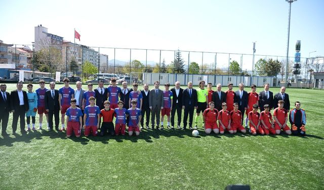 'Gençlig Liselerarası Futbol Turnuvası' başladı