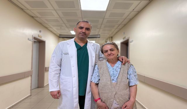 Karnındaki devasa şişlik 22 kiloluk tümör çıktı: 'Kabızlık diye düşündüm' dedi