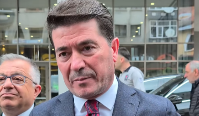 Ahmet Kaya’dan sokak hayvanları tepkisi: “Bu süreç dayatmayla değil, ortak akılla yönetilmeli”