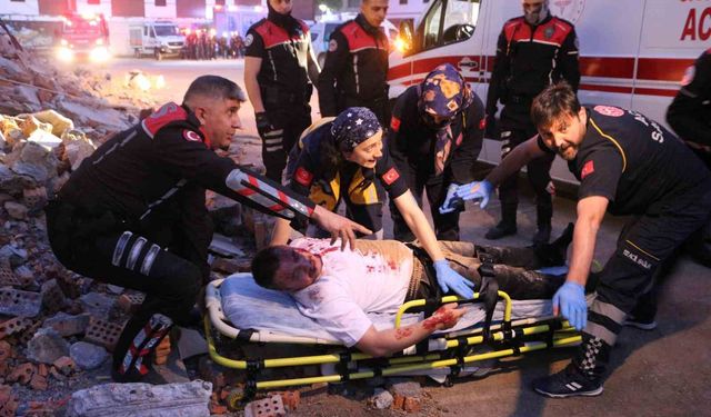 Trabzon'da deprem tatbikatı gerçeğini aratmadı