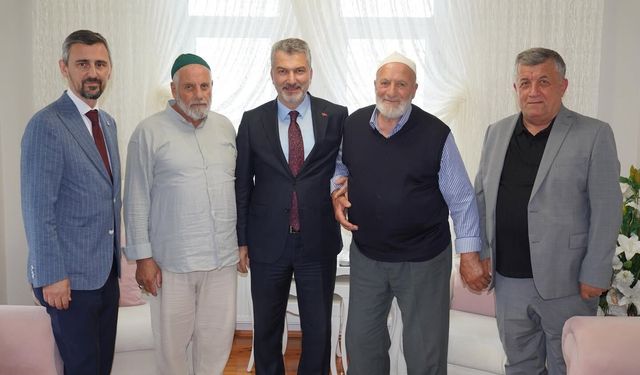 Sezgin Mumcu'nun yoğun ziyaret trafiği dikkat çekti