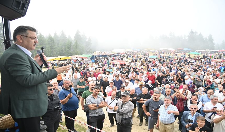 Başkan Genç'ten Akpınar'da yol sözü