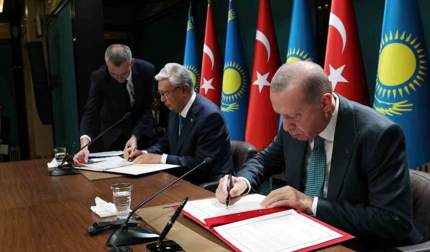 Cumhurbaşkanı Erdoğan: "Dünyanın gözleri önünde bir halk açlık ve susuzlukla öldürülüyor"