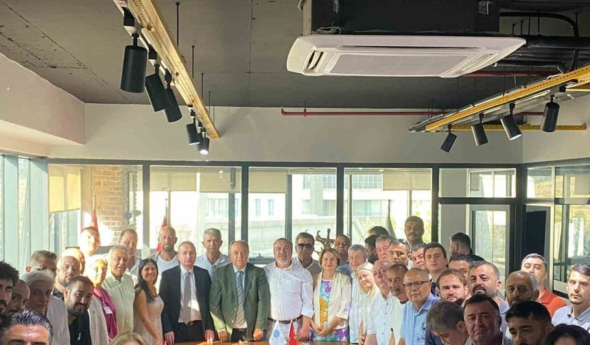 Memleket Partisi kapatıldı