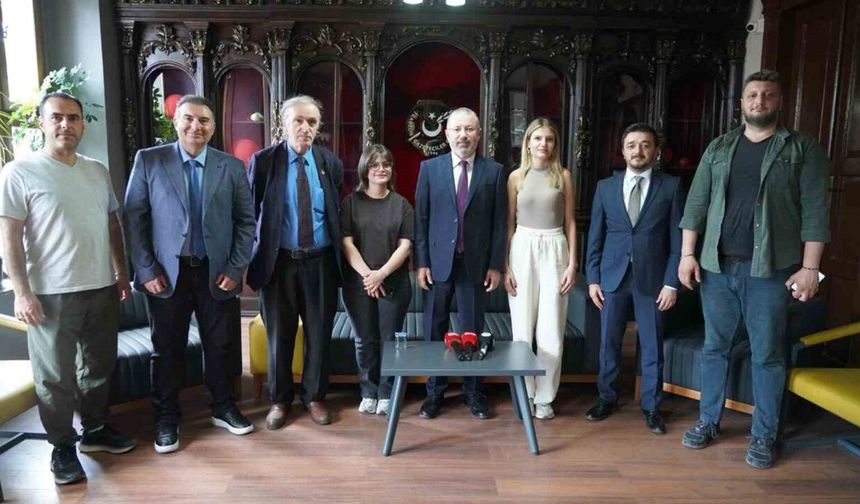 Rektör Kırışık, Trabzon Gazeteciler Cemiyetinde gazetecilerle bir araya geldi