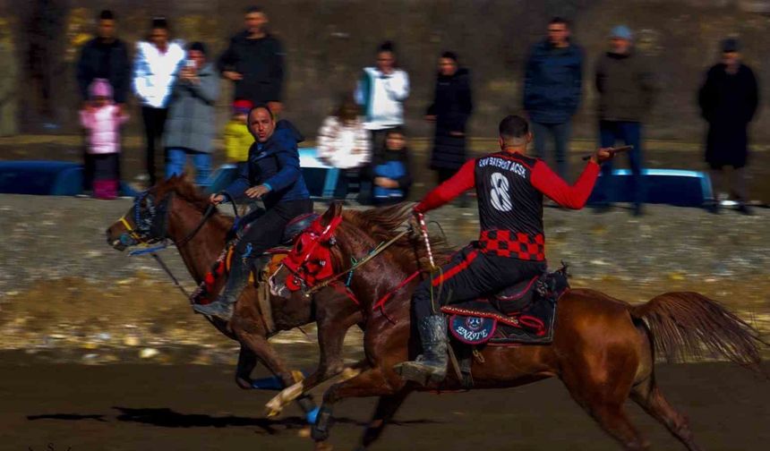 Bayburt’ta ’2025 Atlı Cirit İl Birinciliği’ müsabakalarında grup birincileri belli oldu