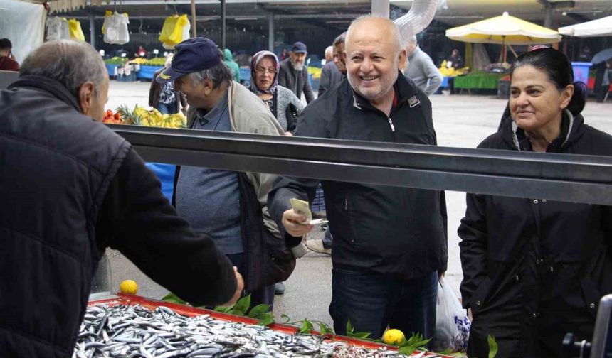 ’Karadeniz fırtınası’ balık tezgahlarını vurdu