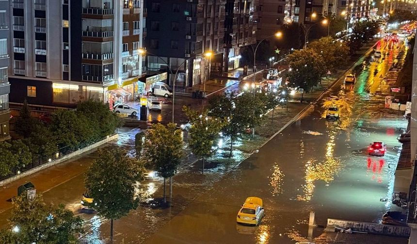 Samsun’da sağanak yağış: Atakum’da ev ve iş yerlerini su bastı