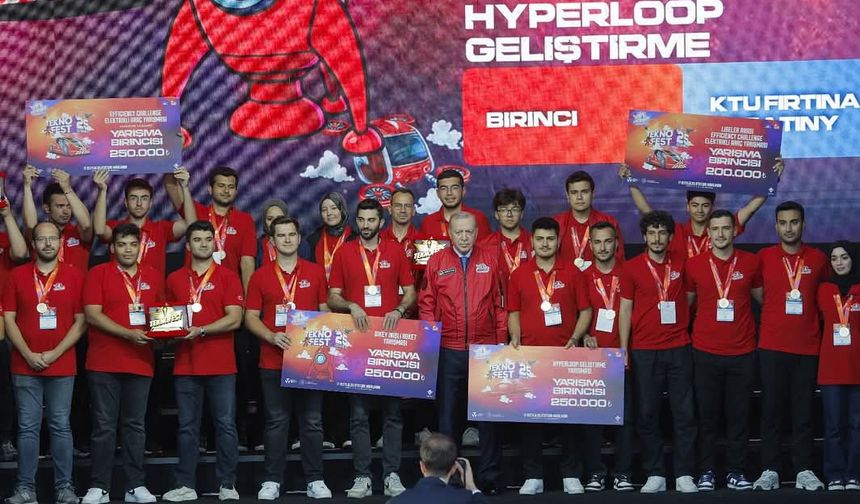KTÜ Fırtına Creatiny Takımı’na Cumhurbaşkanından birincilik ödülü
