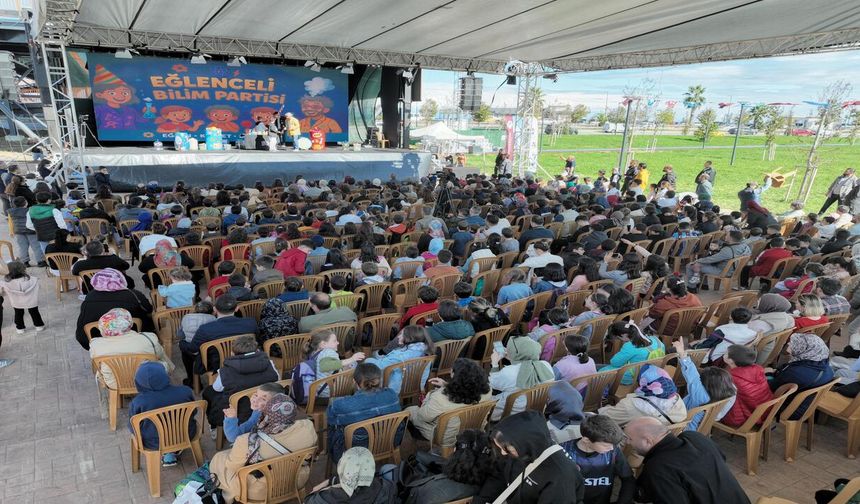 Trabzon'da Bilim Şenliği sürüyor