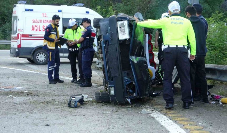 Otomobil takla attı: 2 genç kız yaralandı