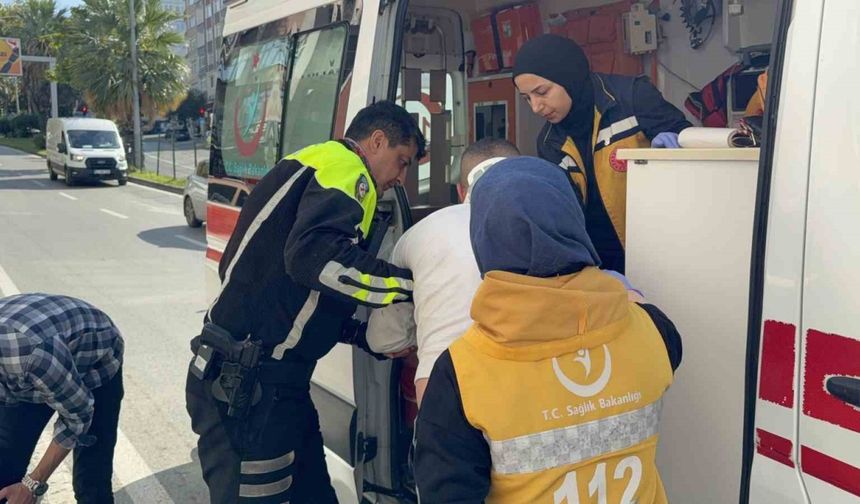 Samsun’da motosiklet devrildi: 2 yaralı