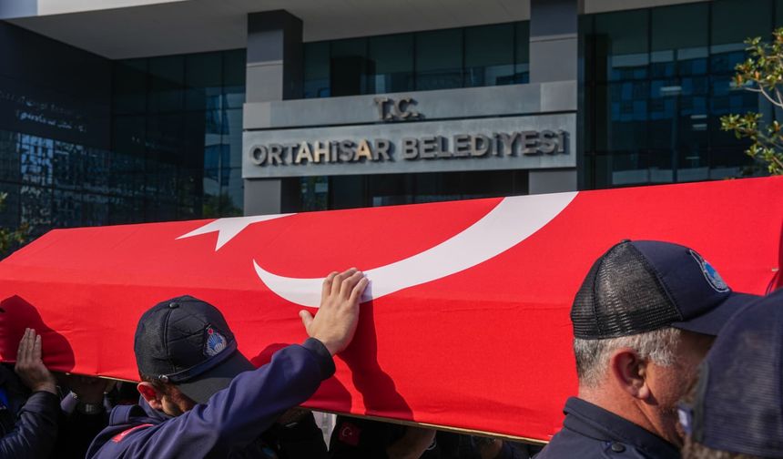 Ortahisar Belediyesi personeli Zihni Yoldaş son yolculuğuna uğurlandı