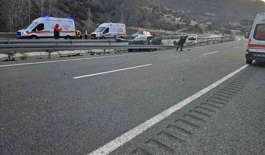 Gümüşhane-Trabzon Karayolunda trafik kazası: 1'i ağır 4 yaralı