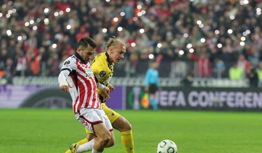 UEFA Konferans Ligi: Samsunspor: 1 - AEK Atina: 2 (Maç sonucu)