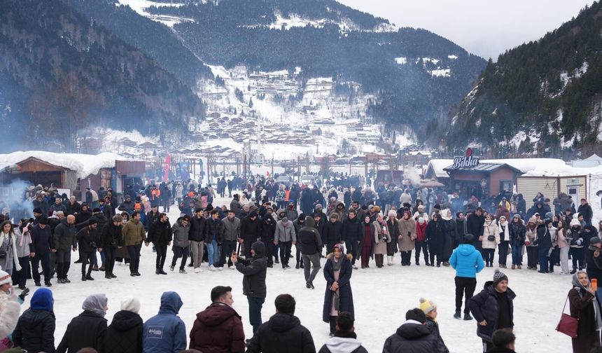 Kış Festivali renkli görüntüler