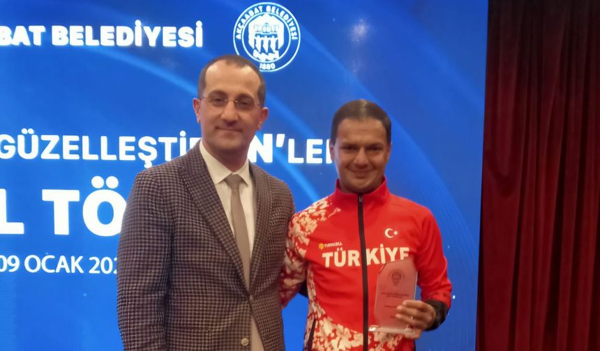 Büyükşehir sporcusuna anlamlı ödül