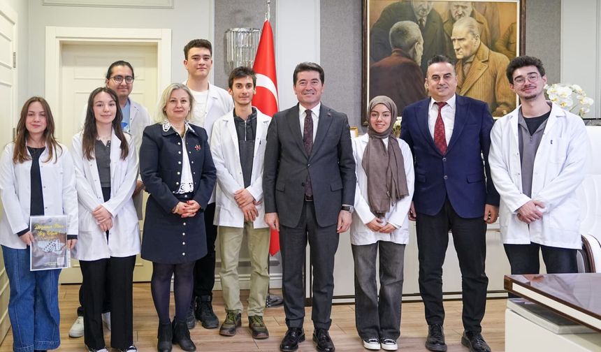 Atık ilaç tehlikesi Tıp Fakültesi öğrencileriyle topluma anlatılacak