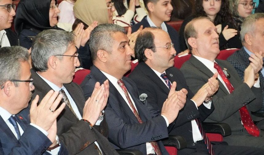 Lise Öğrencileri Araştırma Projeleri Yarışması Bölge Finali Trabzon'da gerçekleştirildi