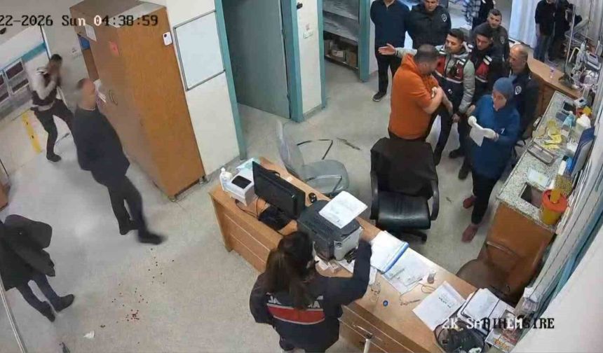 Jandarmanın alkol kontrolünü kabul etmeyen CHP'li başkan yardımcısı, hastanede de gerginlik çıkarmış