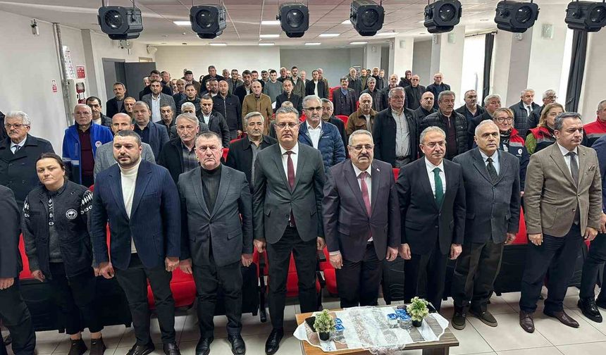 Kahverengi kokarca ile mücadelede muhtarlar bilgilendirildi