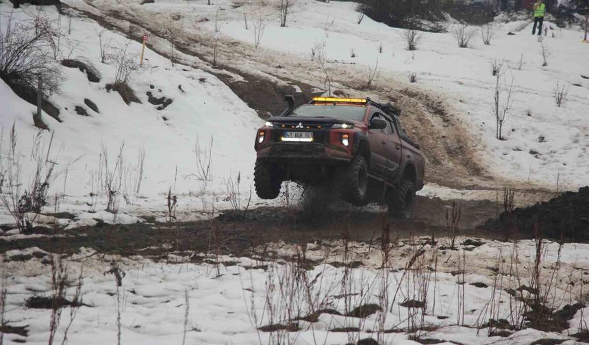 Şavşat'ta 5. Off-Road Oyunları nefes kesti