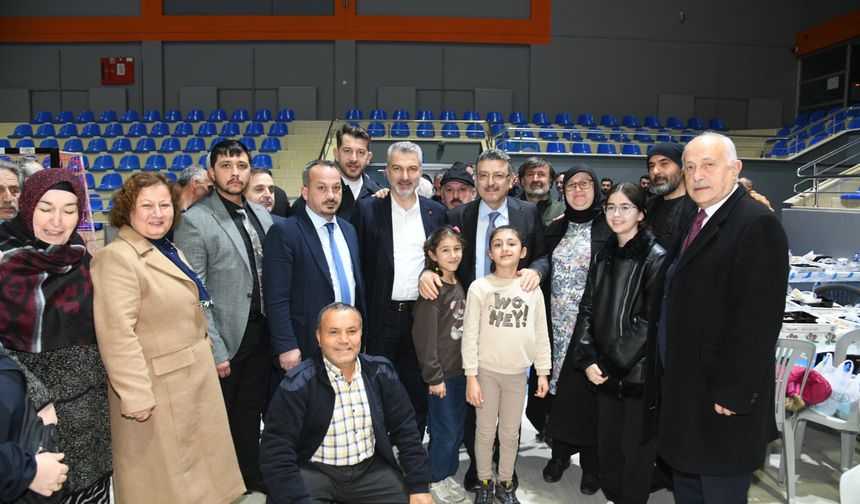 Beşikdüzü'nde vatandaşlarla gönül sofrası