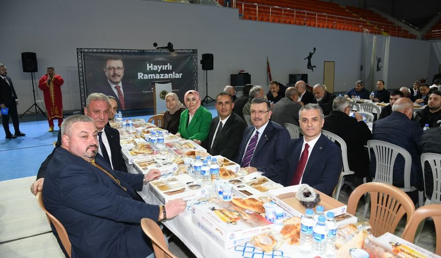 Başkan Genç,Yomra'da gönül sofrasında vatandaşlarla buluştu